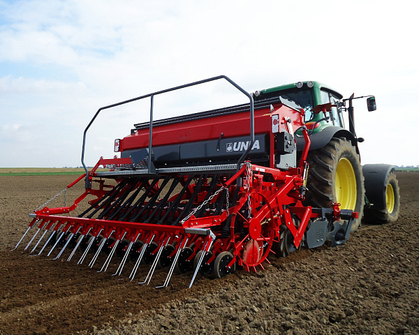 FM 700/3